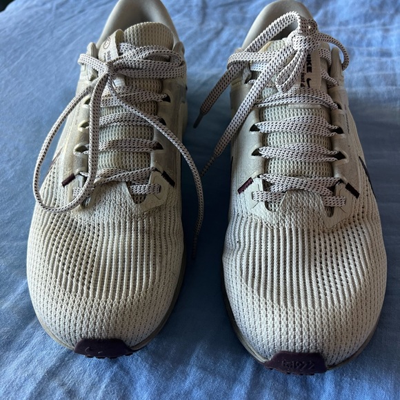 Nike Pegasus 40 Running Shoes Wowen’s 8 Brown & Mint/Creme - Picture 4 of 6